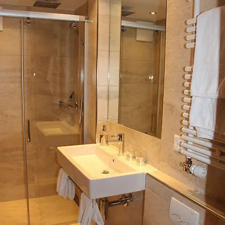 Popcorn! Ξενοδοχείο